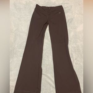 Victoria’s Secret boot cut yoga pants. Size M